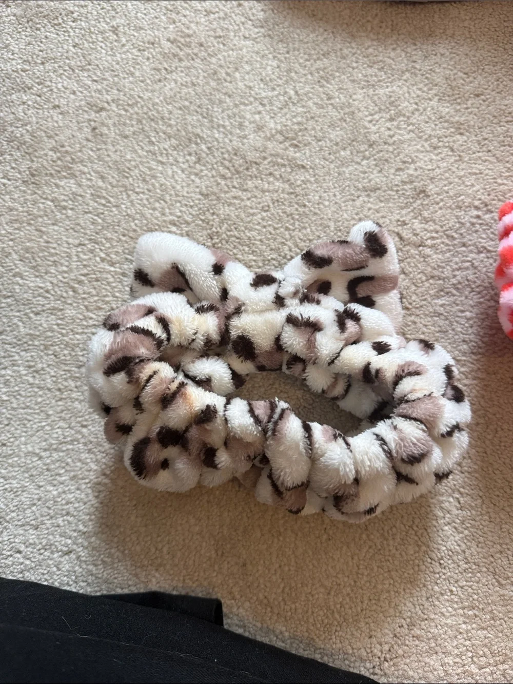 Plush makeup headbands - Pink Stripe and White Leopard Set